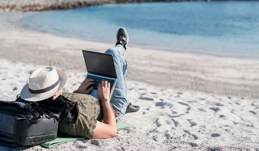 Coworking advantages for remote workers near the beach