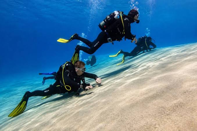 BlueCurrent Road water sports rental preparation