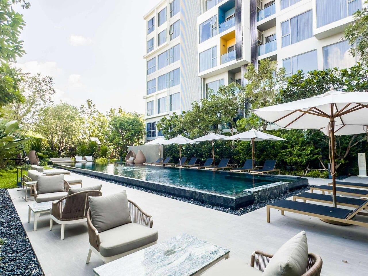 Stylish vacation apartment with comfortable living area and natural light